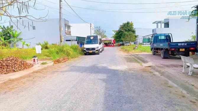 Bán đất 100m2 KDC Đông Phú- Châu Thành- Cần Thơ, lộ 16m, Tây Nam, full thổ cư, sổ hồng - 1