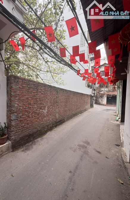 Bán đất Trích sài - Hồ Tây 90m mt 7m oto ra vào 260tr/m