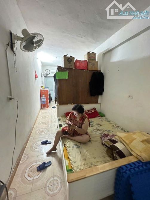 NHỈNH 2 TỶ CÓ NHÀ PHỐ CỔ HÀNG LƯỢC 11/16M GIÁ 2.3 TỶ.CỰC HIẾM - 50M RA PHỐ - TRUNG TÂM PHỐ - 1