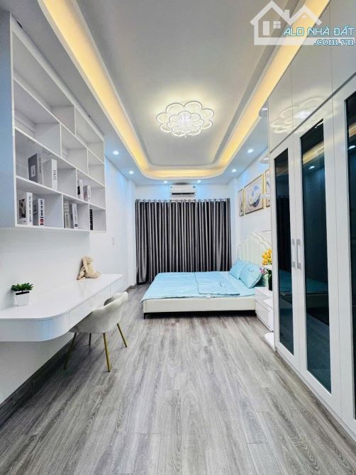 BÁN NHÀ RIÊNG PHỐ THUỴ KHUÊ, 30M2, 5 TẦNG, GẦN PHỐ, NHỈNH 7 TỶ