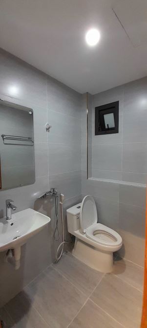 Cầu Giấy 50m2, Nở Hậu, Lô Góc, 8 Tầng, Ô tô Vào Nhà, Thang Máy, Kinh Doanh, giá tốt.