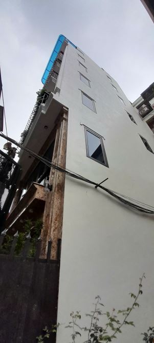 Cầu Giấy 50m2, Nở Hậu, Lô Góc, 8 Tầng, Ô tô Vào Nhà, Thang Máy, Kinh Doanh, giá tốt.