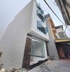 nhà đẹp phố Bắc Sơn, thị trấn Chúc Sơn, S45m2, 4 tầng ô tô đỗ cửa, giá rẻ nhất khu vực