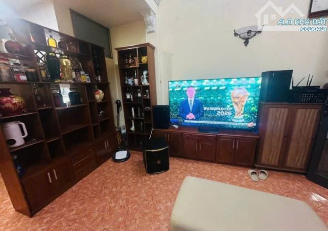 Bán Nhà giá hạt dẻ tại Hùng Vương , Hồng Bàng , Hải Phòng . Ô tô đỗ cửa - 1