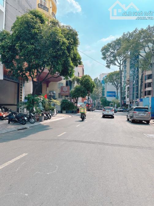 SIÊU PHẨM, BÁN NHÀ CĂN GÓC HXH LÊ THỊ RIÊNG, BẾN THÀNH, Q1 -4.4X23 - 100M², CÓ THANG MÁY - 2