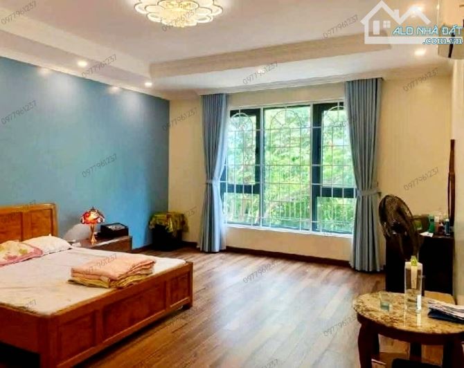 BÁN NHÀ TRẦN QUỐC HOÀN 58m2 × 5T. GARA Ô TÔ + Ô TÔ TRÁNH - GẦN MẶT PHỐ + VĂN PHÒNG