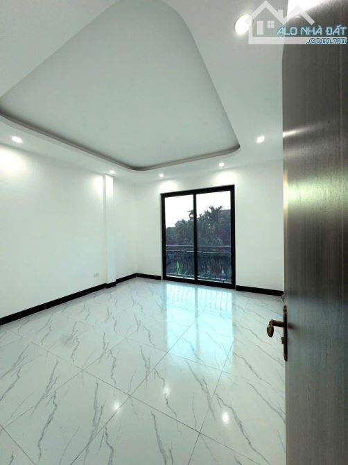 Hàng Độc-Hiếm nhất từ trước đến nay-50m ra trường cấp 1-2-Ngõ 5m-Ô tô đỗ ngày đêm-Nhà 41m2 - 3