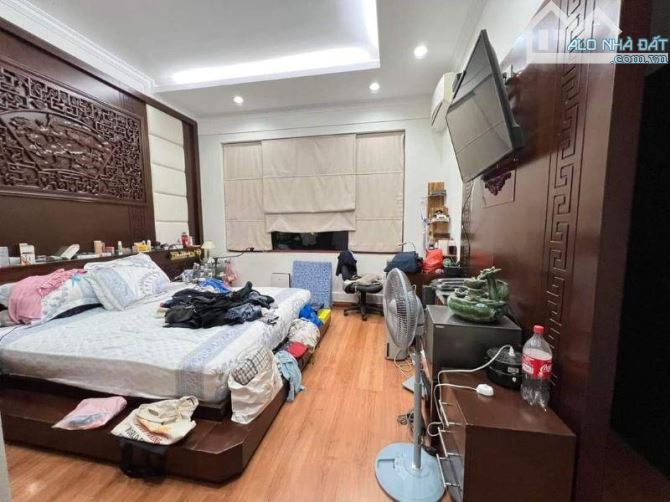 PHÂN LÔ HOÀNG QUỐC VIỆT BIỆT KHU BQP 2 THOÁNG 3 OTO TRÁNH ĐỖ CÂY XANH 55m MT 5.6m 23.5 Tỷ