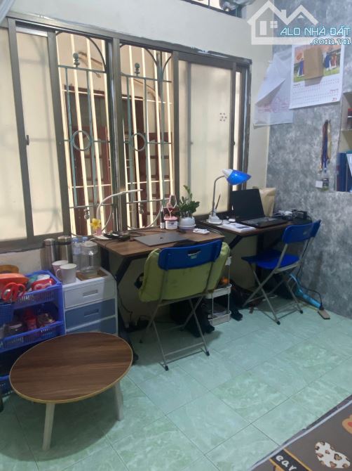 Cho thuê phòng 17m², tầng 4,giờ giấc tự do phố Bạch Mai gần Bách-Kinh-Xây