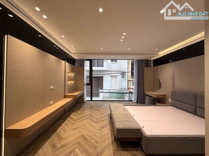 BÁN NHÀ BA ĐÌNH DT 55 M 7 TẦNG THANG MÁY FULL NỘI THẤT GARA OTO VỊ TRÍ SIÊU HIẾM