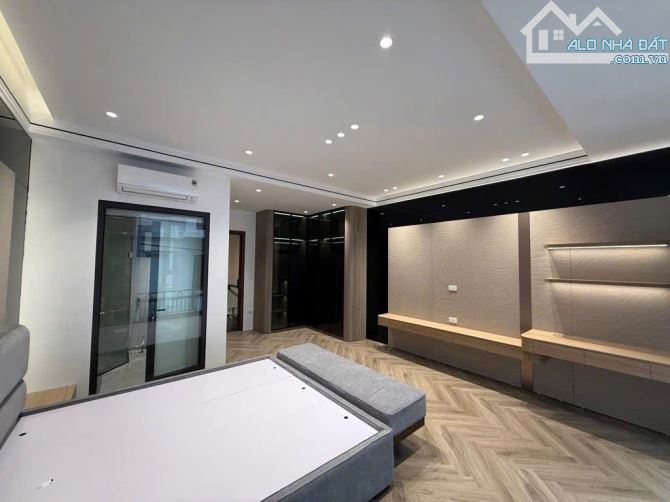 BÁN NHÀ BA ĐÌNH DT 55 M 7 TẦNG THANG MÁY FULL NỘI THẤT GARA OTO VỊ TRÍ SIÊU HIẾM