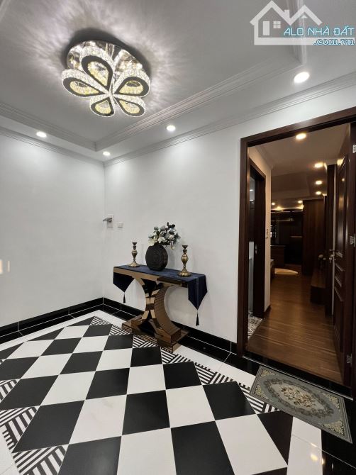 Bán nhà riêng phân lô phố Mai Dịch, 60m2, 4 tầng, đường 7m, KD, chỉ 315tr/m2