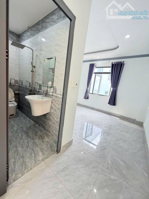 Bán Nhà 1 trệt 2 lầu Phường tân Bình Dĩ an Bình Dương 65m2 giá 4.25 tỷ - 6