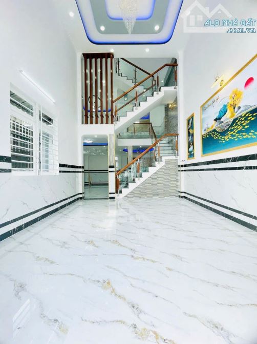 Bán Nhà Nguyễn Thị Thảnh. 95m2,3 Tầng,ngang 5,5 nở hậu 6,4. Đường 5m Oto ngủ trong nhà - 6