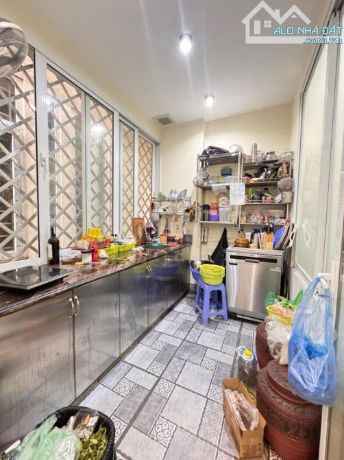 NHÀ VẠN PHÚC - BA ĐÌNH - 60M - 5 TẦNG - MẶT TIỀN 6 M -19.3 TỶ SỔ ĐỎ CHÍNH CHỦ ĐẸP