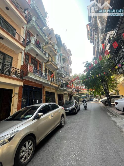 Nguyễn Khánh Toàn - 92m x 4T, MT 7.5m - Vỉa Hè - Ô tô Tránh- 41,5 Tỷ - 1