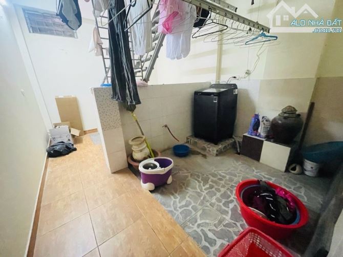 BÁN NHÀ - VẠN PHÚC - BA ĐÌNH - 30/32M - 4 TẦNG - MẶT TIỀN 3.5M - 10.5 TỶ SỔ ĐỎ VUÔNG ĐẸP