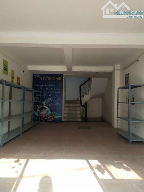 Cho thuê nhà 5 tầng,oto đỗ cửa, hợp làm cty, văn phòng  số 32 Nhân Mỹ, Mỹ Đình 1