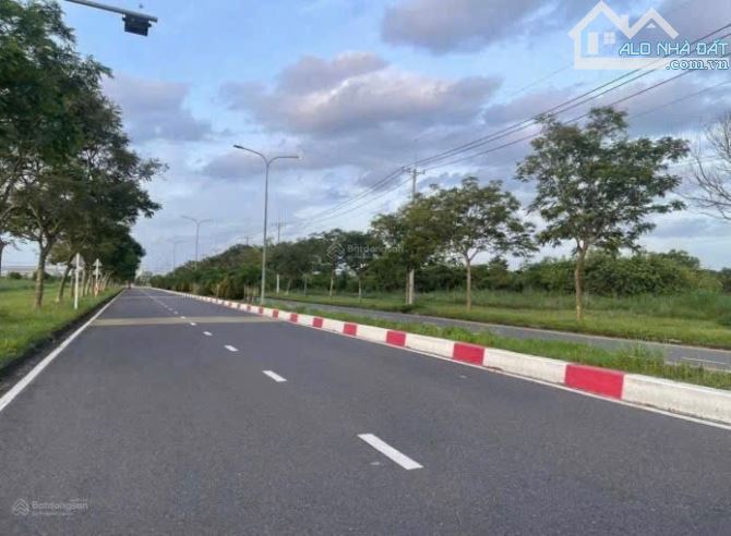 D066 CHUYỂN NHƯỢNG LÔ ĐẤT HƠN 2,7ha TRONG KCN Giang Điền. - Giá chỉ 185 Usd - 2