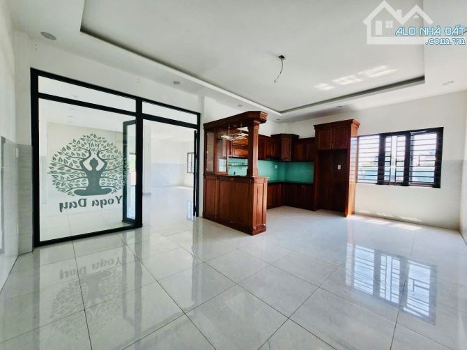 Nhà 2 tầng mặt tiền Tân Hiệp – 240m² gần chợ Hóc Môn – hơn 8 tỷ, kinh doanh đỉnh - 4