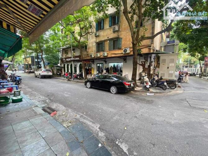 LÔ GÓC MP NGUYỄN KHẮC CẦN – DT 1.110M² – 2 TẦNG – MT 32M – GIÁ 930 TỶ – ĐẤT VÀNG LÕI HK