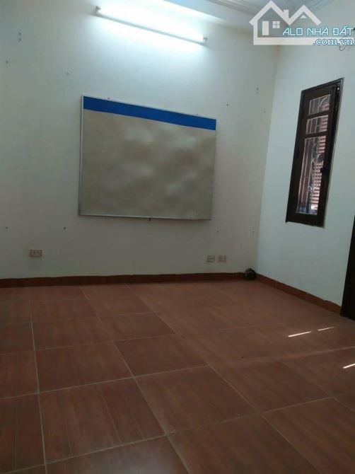 Cho thuê nhà 5 tầng,oto đỗ cửa, hợp làm cty, văn phòng  số 32 Nhân Mỹ, Mỹ Đình 1