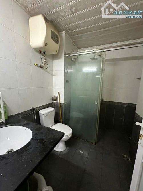 Bán căn chung cư lô góc mặt phố Nguyễn Cảnh Dị hoàng mai dt70m tầng trung giá 4.4 tỷ - 5