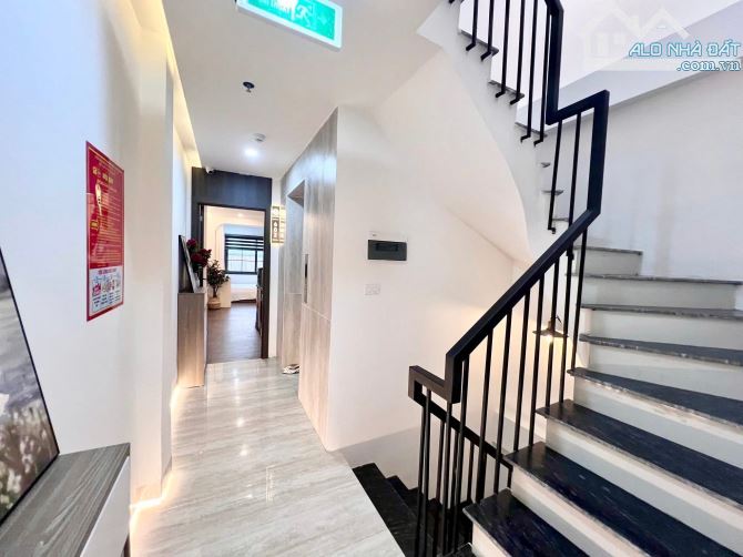 Chính Chủ Giảm 1,5 tỷ Bán Gấp Nhà Thang máy, Ngõ rộng, cho thuê 50tr/tháng, gần ô tô