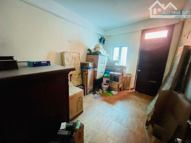 BÁN NHÀ - VẠN PHÚC - BA ĐÌNH - 30/32M - 4 TẦNG - MẶT TIỀN 3.5M - 10.5 TỶ SỔ ĐỎ VUÔNG ĐẸP