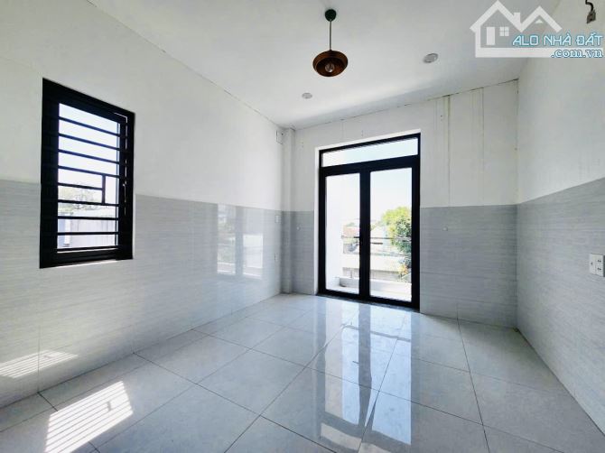 Nhà 2 tầng mặt tiền Tân Hiệp – 240m² gần chợ Hóc Môn – hơn 8 tỷ, kinh doanh đỉnh - 8