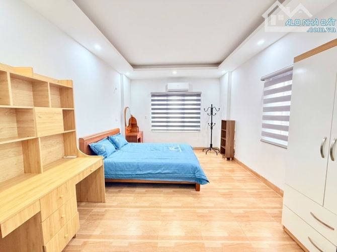 Nhà VĂN CAO 70M NHỈNH 34 TỶ thương lượng