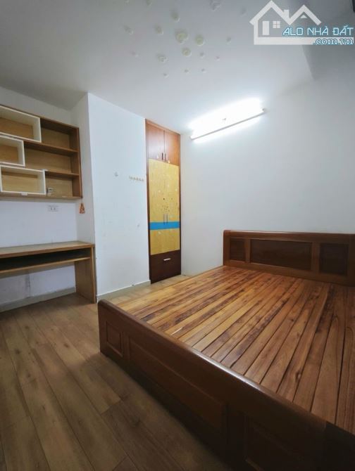 Bán chung cư 7A Lê Đức Thọ, Trung Tâm Cầu Giấy, 60m, 2pn, Giá 5.2 Tỷ