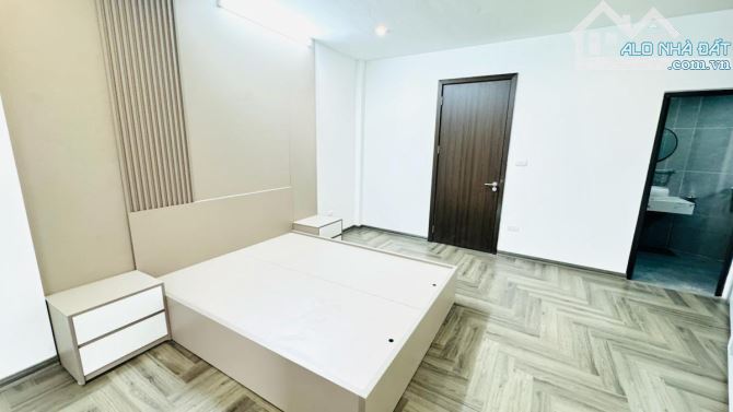 13.6 TỶ | 41M² | MT 3.94M | 5 TẦNG MỚI THANG MÁY | TRẦN KHÁT CHÂN – LÒ ĐÚC |