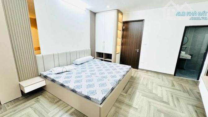 13.6 TỶ | 41M² | MT 3.94M | 5 TẦNG MỚI THANG MÁY | TRẦN KHÁT CHÂN – LÒ ĐÚC |