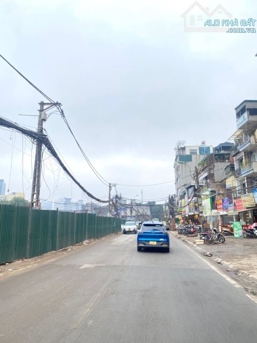 PHÂN LÔ KINH DOANH Ô TÔ VÀO NHÀ - GẦN VĐ1 - 40/45M2 - 5 TẦNG - MT 4M - CHỈ 20 TỶ 900TR