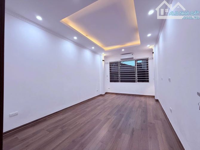 Duy nhất 1 căn, 5T Duy Tân 8,5 tỷ, 2 mặt thoáng - Sát phố - Ở ngay