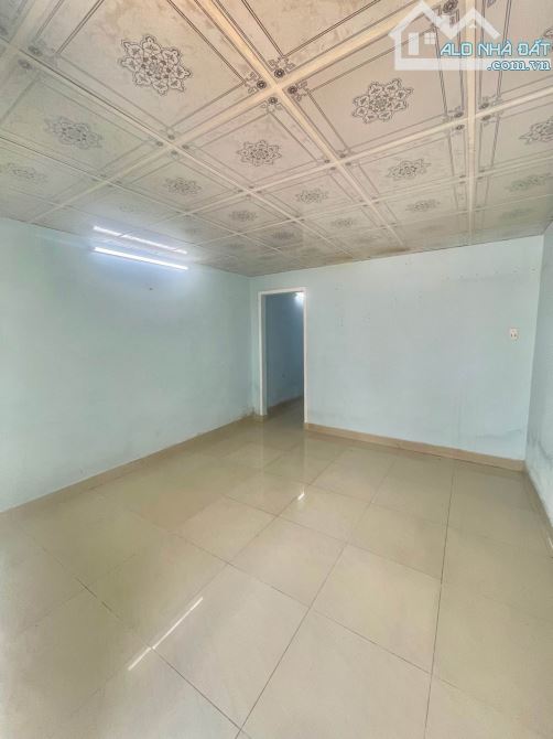 Nhà đẹp vuông vức 152. P8, Quận 8 - 3
