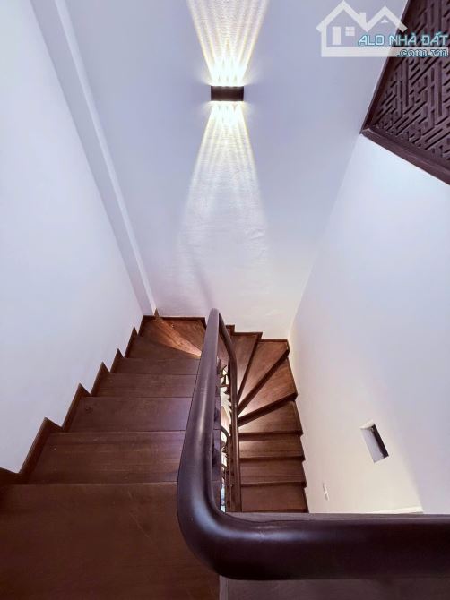 Duy nhất 1 căn, 5T Duy Tân 8,5 tỷ, 2 mặt thoáng - Sát phố - Ở ngay