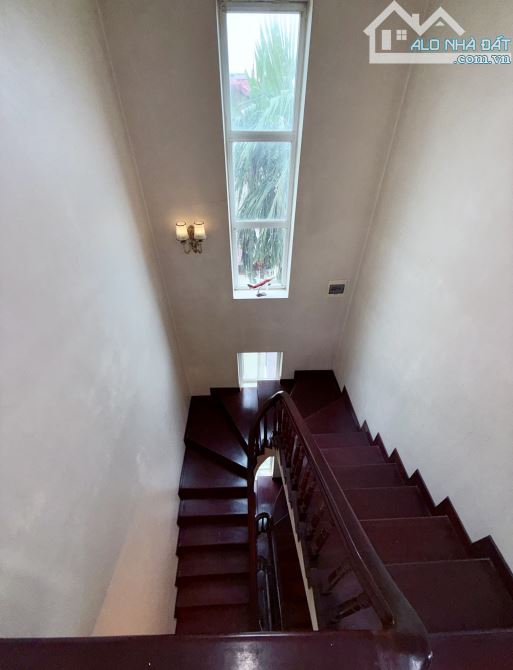 LÔ GÓC 5 THOÁNG – 3 BƯỚC CHẠM HỒ TÂY – HIẾM ĐẾN MỨC KHÔNG CÓ CĂN THỨ 2