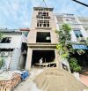 Nhà 4,5 tầng thang máy tuyến 2 khu TDC đường Trần Hoàn