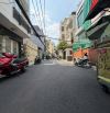 HOT BÁN NHÀ HẺM VIP P. Bến Thành. Nhà 3 tầng, thang máy, DT 100 m2,giá đầu tư chỉ 280tr m2