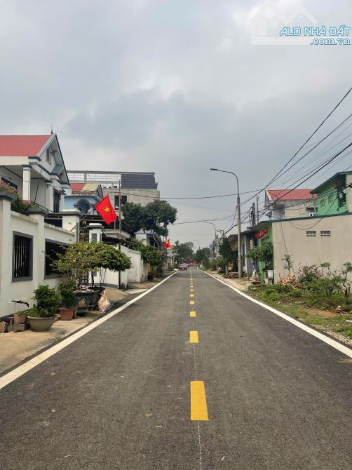 Cần Bán 125m2 Thổ cư trung tâm Phường Tân Hương Phổ Yên. Giá chỉ 1.250 tỷ.