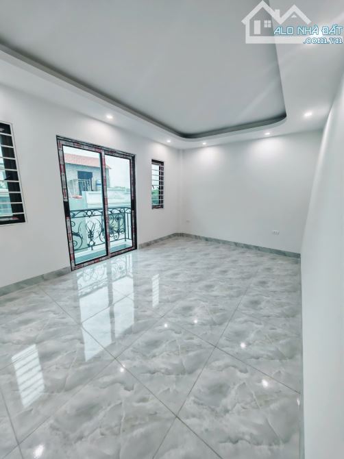 🔥 BT ĐỘC LẬP 83M – 4 TẦNG ĐẸP – Ô TÔ ĐỖ SÂN – NGÕ THÔNG GIÁ NHỈNH 6 TỶ🔥