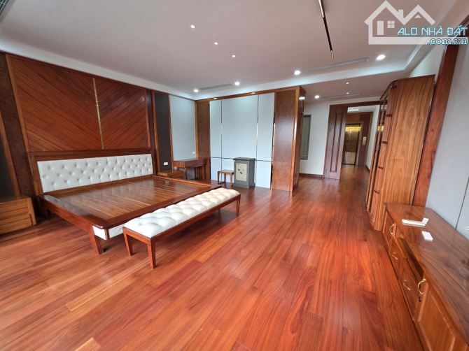 SIÊU PHẨM MẶT PHỐ LÝ NAM ĐẾ- KINH DOANH HÓT - LÔ GÓC- 48M2- 4T- MT RỘNG- NHỈNH 38 TỶ