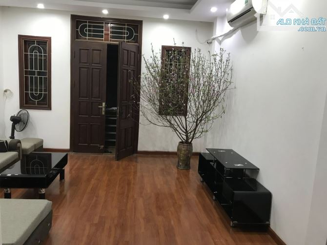 PHÂN LÔ ĐỖ QUANG CẦU GIẤY 2 THOÁNG OTO TRÁNH Ở & KINH DOANH GẦN PHỐ 45m MT 4.4m 18.5 Tỷ