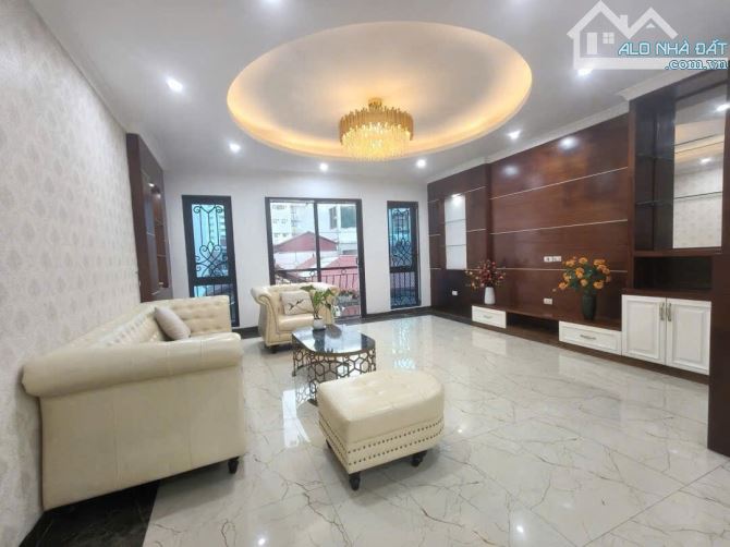 Phố kim mã,bđ, biệt thự đẹp giá đầu tư, phân lô 3 thoáng, ô tô tránh đỗ, 100m2+4t+mt 5,72m