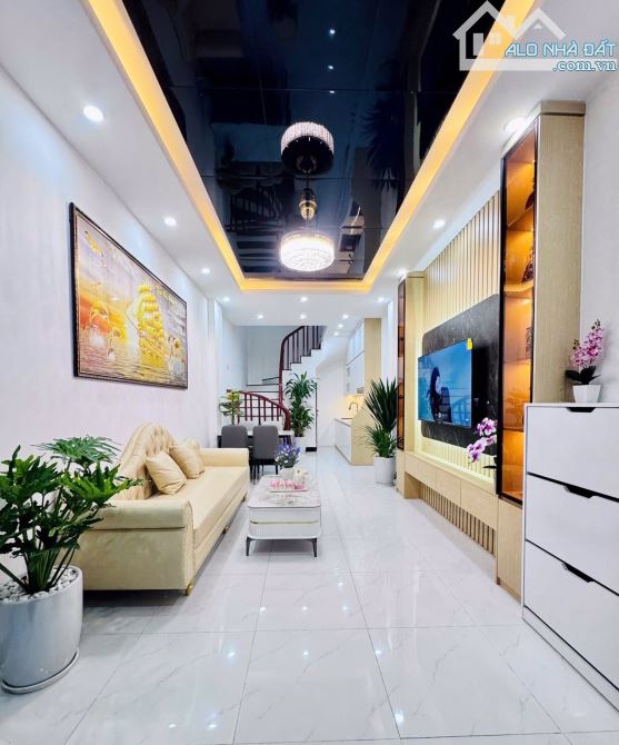 VIP YÊN HOÀ - Ô TÔ TRÁNH - MẶT NGÕ KINH DOANH - NHÀ ĐẸP - ĐỘC BẢN