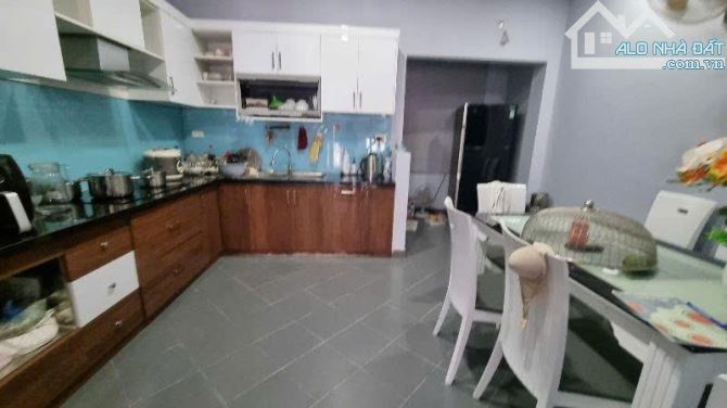 Bán nhà Trần Bình, Hơn 23 tỷ, 75m, 5 tầng, ô tô tránh, kinh doanh, gara