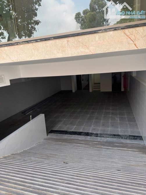 💎 MẶT PHỐ ĐỨC DIỄN – TOÀ NHÀ VĂN PHÒNG – VIEW HỒ – HIẾM 💎  • 152m² – MT 8m • 6 tầng + 1 - 7