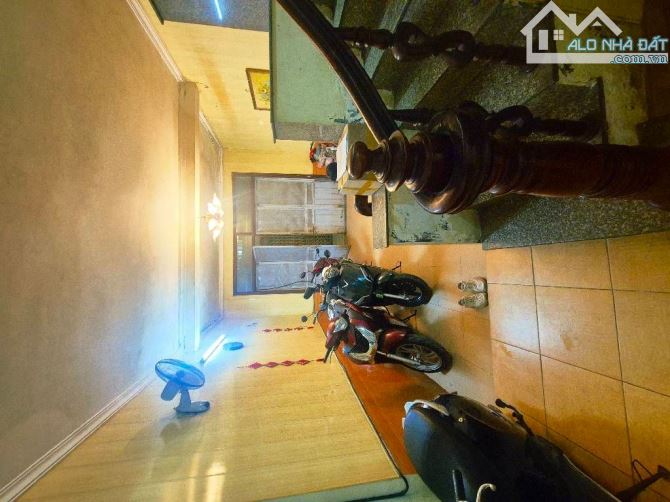 BÁN ĐẤT - TẶNG NHÀ - TT BA ĐÌNH - KIM MÃ - 71M - 3 TẦNG - MẶT TIỀN 4.5M - 24.5 TỶ